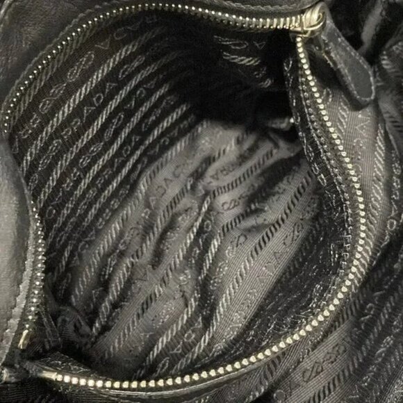 100% Authentic PRADA Gathered Bag Black Patent Leather Shoulder Bag 534-11924 - Picture 12 of 14